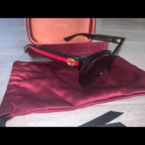 Authentic women’s Gucci glasses